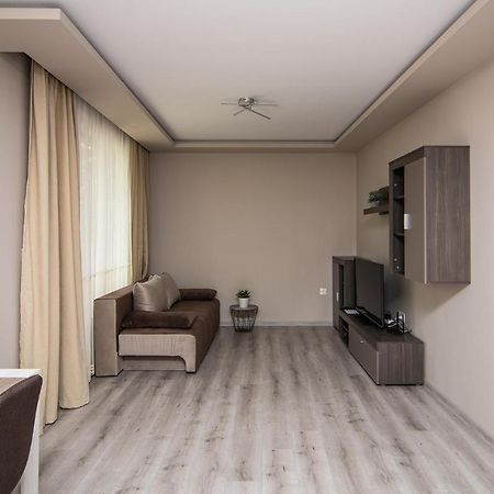 Apartmán Cozy Flats Nearby Center Free Park Area Varna Exteriér fotografie